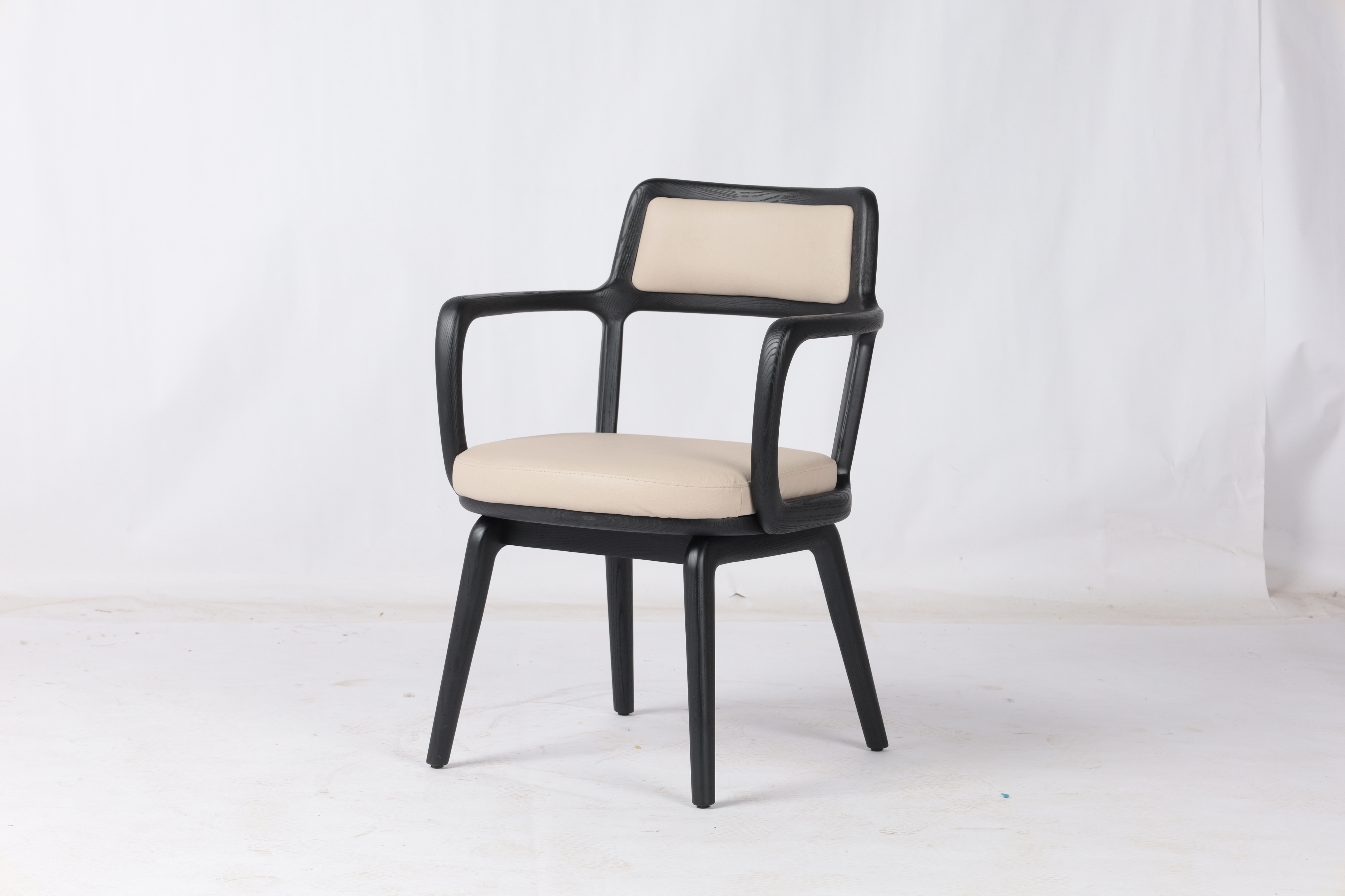 louis chair