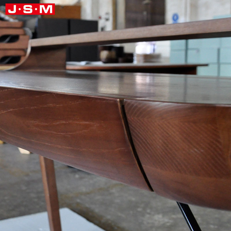 The Ultimate Guide To Modern Desks: Choosing The Best Option for Your Space