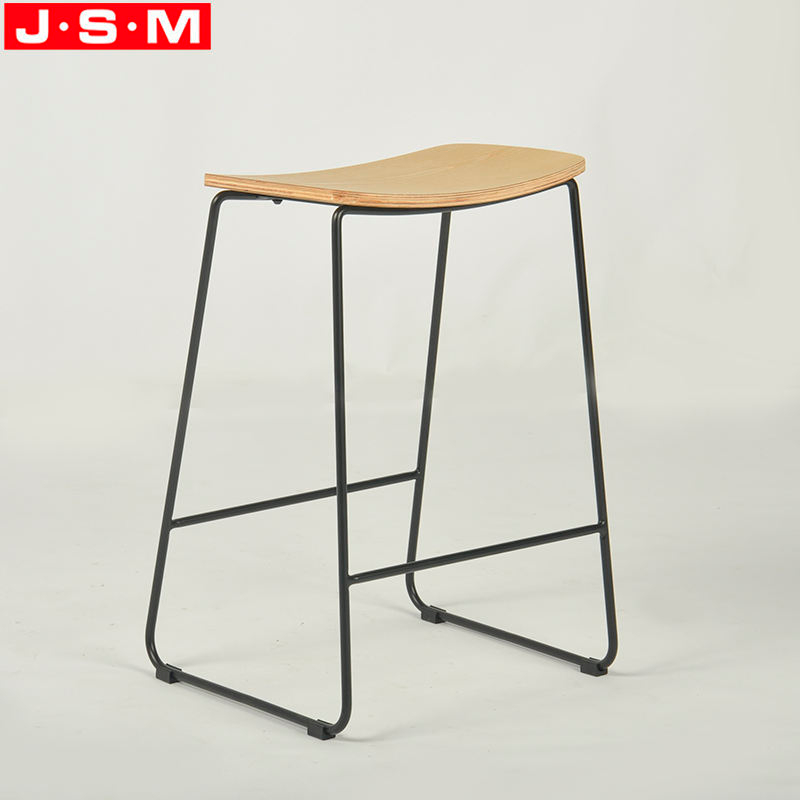Modern Comfy Bar Stool Metal Frame Seat Ash Timber Top Bar Stools
