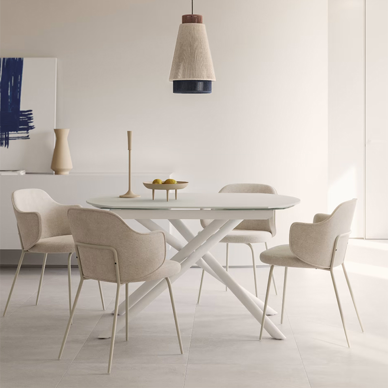 Metal Legs Base Armchair