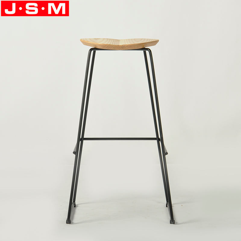 Wine Cellar Single Seat Ash Timber Top Bar Stool With Metal Frame