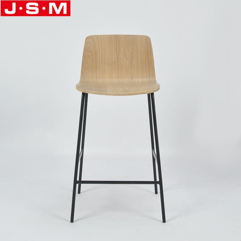 The Ultimate Guide To Choosing The Perfect Bar Stool for Your Space