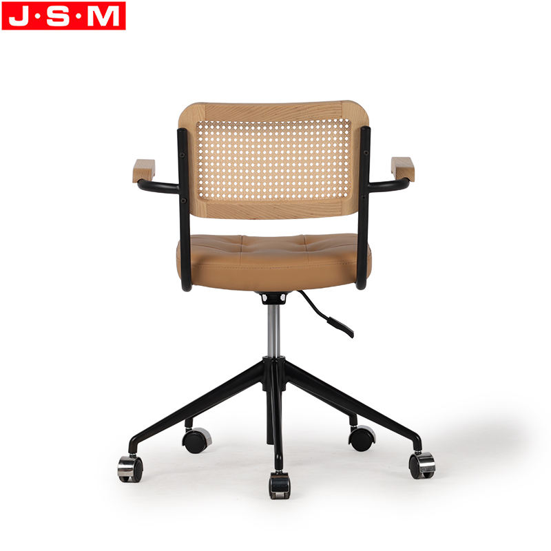 Luxury PU Or Fabric Upholstery Home Comfortable Swivel Executive Ash Metal Frame Arm Rest Office Chairs With Rattan Back